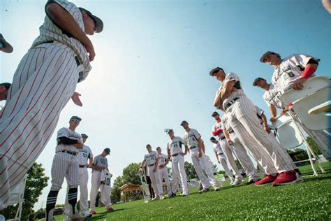 Darell Handelsman steps down as Alton River Dragons manager