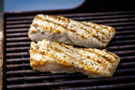 How to Grill Whole Fish, Fish Fillets, and Fish Steaks