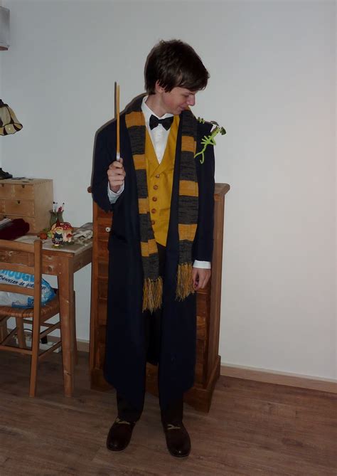 Costume Diaries: Back(b)log; Fantastic Beasts Newt Scamander Cosplay