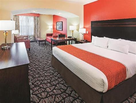 Budget Hotel in Pecos (TX) : La Quinta Inn & Suites by Wyndham Pecos ...