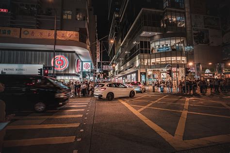 Nightlife Of Tsim Sha Tsui Street Hong Kong Stock Photo - Download Image Now - Advertisement ...