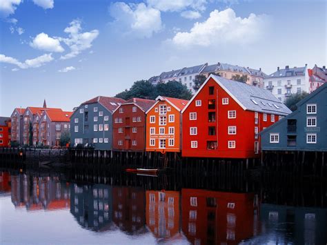 colorful norway houses wallpaper, the stench of conservative hubris, winter train wallpaper ...