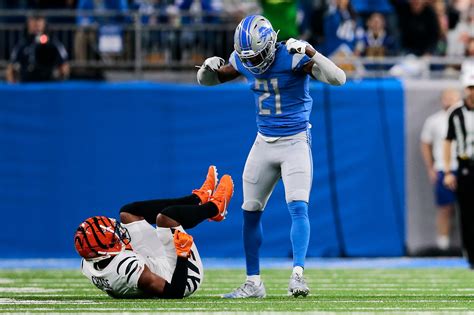 Lions depth chart and notes for Week 12 matchup with the Bears