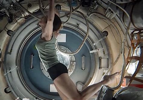 Gravity (2013)