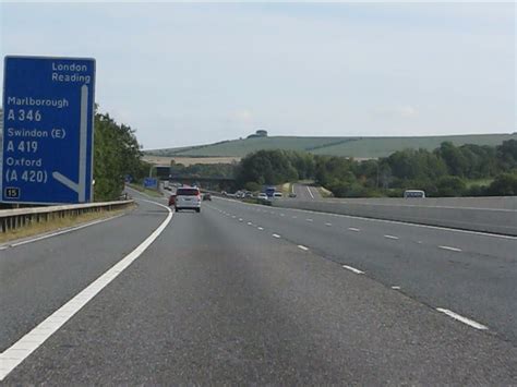 M4 Motorway at junction 15 © J Whatley :: Geograph Britain and Ireland