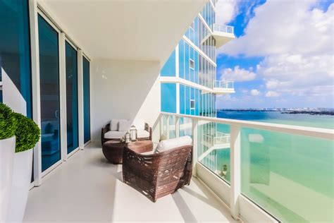 Paramount Bay - Private residence - Modern - Balcony - Miami - by Cynthia Kriz Design | Houzz