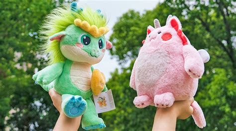 Adorable Dragon Plushies Based On Book Would Make Great Gift — GeekTyrant