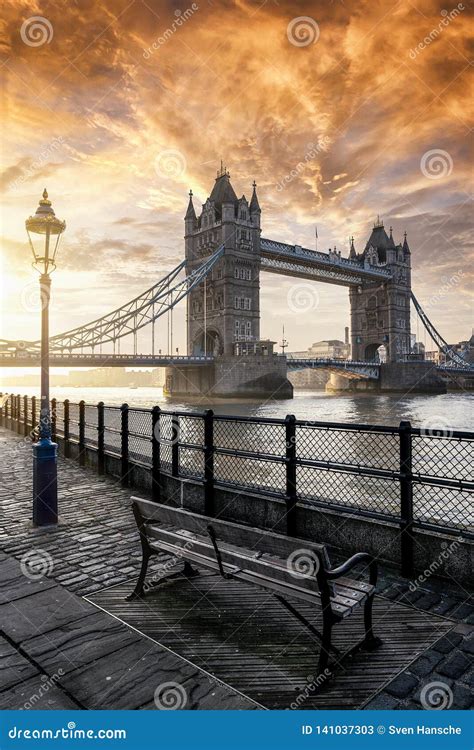 Sunrise Behind the Tower Bridge of London, UK Stock Image - Image of promenade, panoramic: 141037303