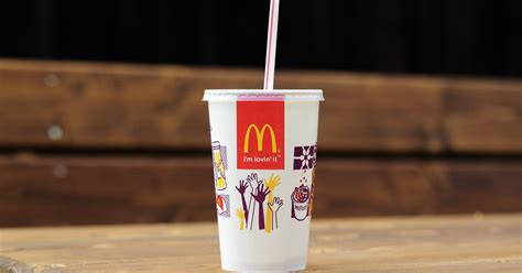 Why McDonald's is The Place Where Coke Tastes So Good - Thrillist