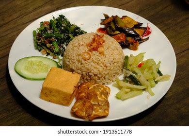 1,420 Nasi campur Images, Stock Photos & Vectors | Shutterstock