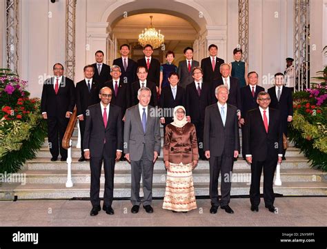 Group photo of the Singapore Cabinet Ministers with President Halimah ...