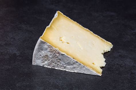 Buy Gorwydd Caerphilly cheese - The Welsh Cheese Company