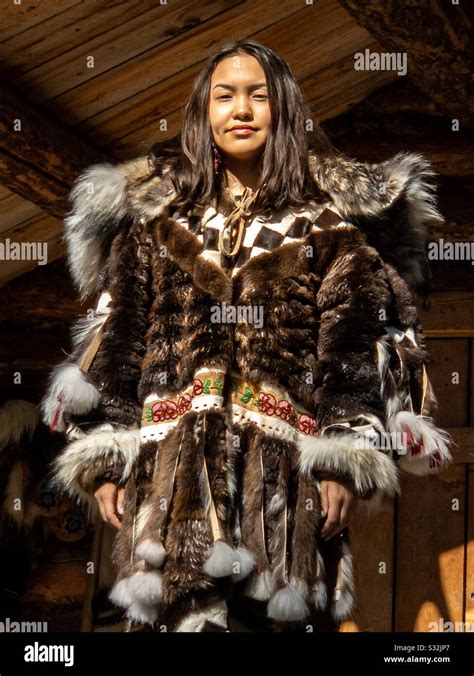 Alaskan native hi-res stock photography and images - Alamy