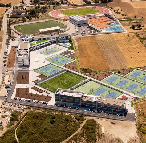 Rafa Nadal Academy in Manacor (Mallorca) - Arquitectura Viva · Architecture magazines