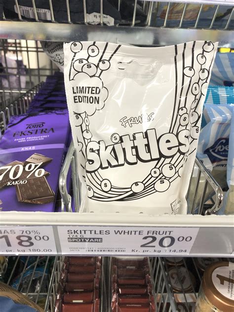 These White skittles : r/mildlyinteresting