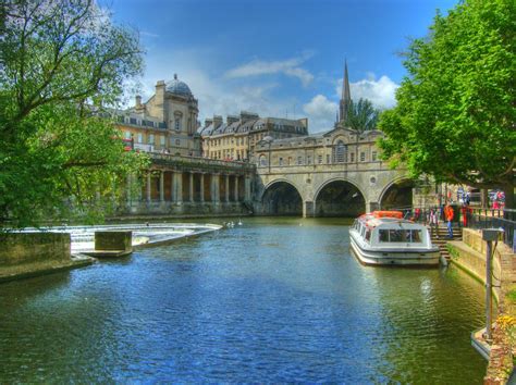 Pulteney Bridge | Second attempt at HDR. Explore #226 | amy's antics ...