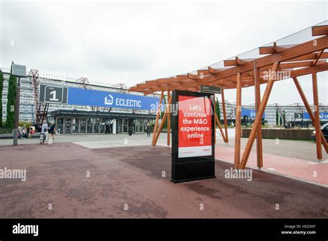 Parc des expositions de Paris-Nord Villepinte Stock Photo - Alamy