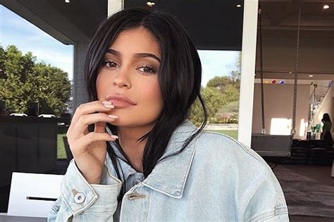 Kylie Jenner Previews Stormi-Inspired Makeup Collection