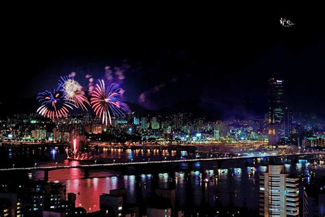 Fireworks over Han River Seoul South Korea [OS] [16001068] | Han river, Seoul night, South korea