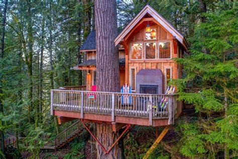 lombház | Tree house designs, Treehouse masters, Woodland house