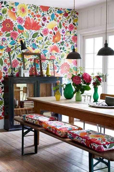 31 Wallpaper Accent Walls That Are Worth Pinning - DigsDigs