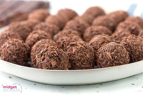 Homemade Milk Chocolate Truffles Recipe • MidgetMomma