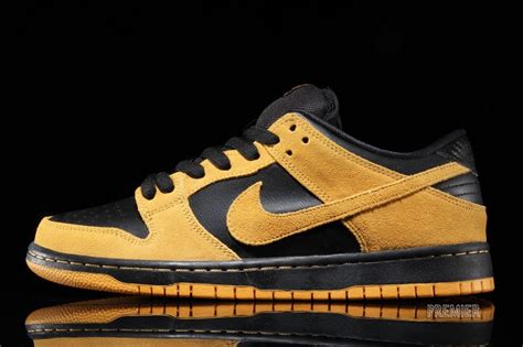 Nike Dunk SB "Iowa" Returns in Low Top Form - Air 23 - Air Jordan Release Dates, Foamposite, Air ...