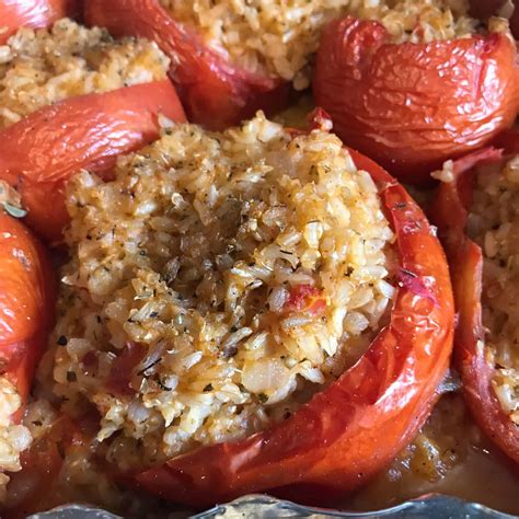 Italian Rice Stuffed Tomatoes - FlyPeachPie