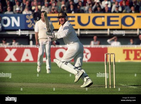 AUSTRALIAN cricket CAPTAIN ALLAN. AUSTRALIAN CRICKET CAPTAIN ALLAN BORDER Stock Photo - Alamy