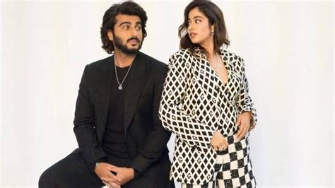 Arjun Kapoor says sister Janhvi Kapoor 'has no confidence in her ability’ | Bollywood ...