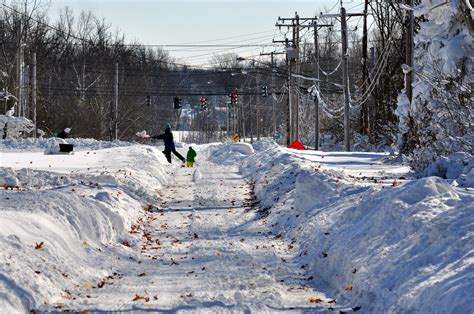 New York Extreme Snow Storm Pictures Reveal Aftermath, As Residents Brace For More Today ...