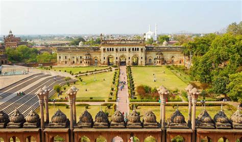 Free entry for females at historical monuments in Lucknow, this Women's Day!