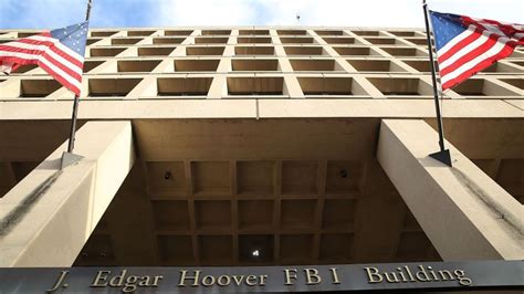 With Hoover building deteriorating, FBI headquarters set for 2022 move ...