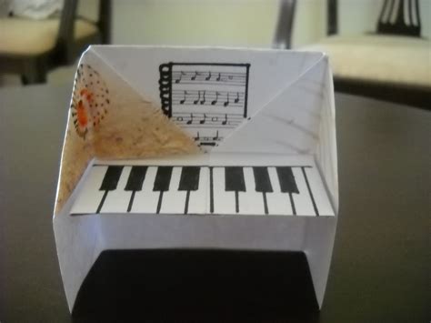 RED CRAFT: How to fold an origami : Piano