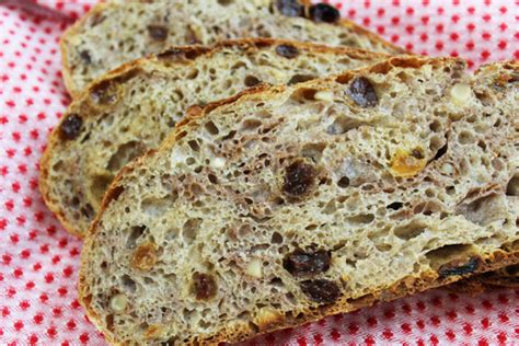 No Knead Fruit & Nut Bread - Jenny Can Cook