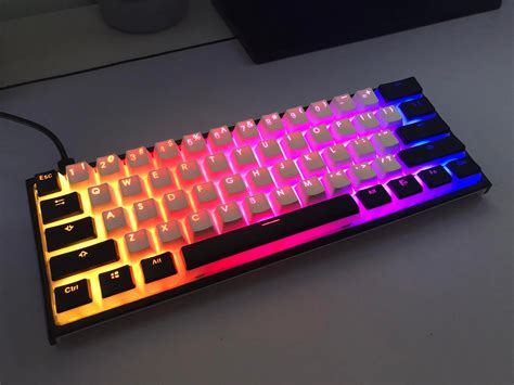 Link for the white keycaps? (Ducky one 2 mini keyboard) I can only ...