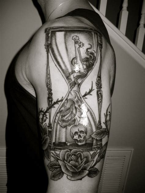 Hourglass Tattoos Designs, Ideas and Meaning | Tattoos For You