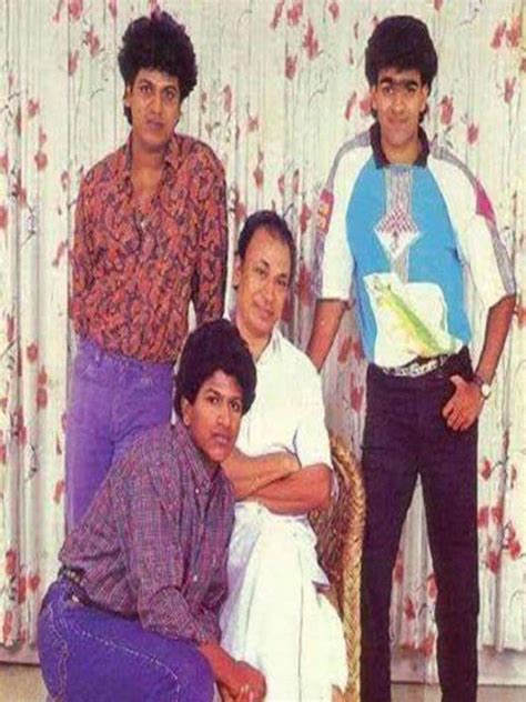 Throwback Pictures of Dr. Rajkumar and Family | Times of India