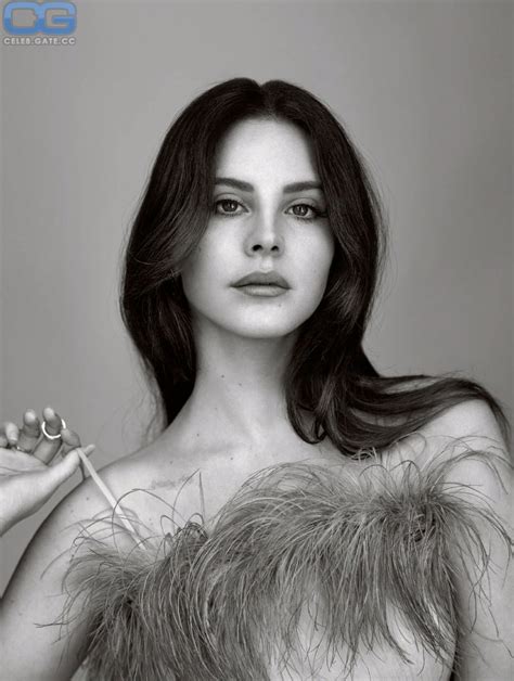 Lana Del Rey nackt, Nacktbilder, Playboy, Nacktfotos, Fakes, Oben Ohne