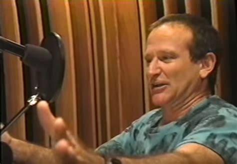 Robin Williams in the recording studio in Aladdin and the King of thieves | Aladdin 1992, Disney ...