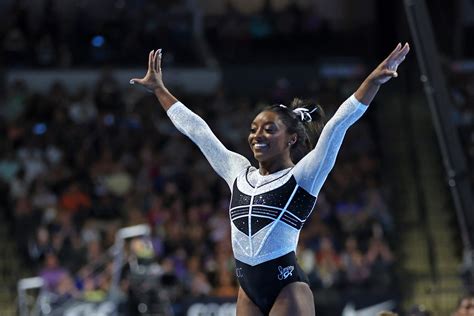 Simone Biles Wins First Gymnastics Competition Since Her Two-Year ...