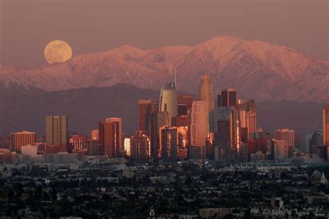 Thunderstorm slams Southern California: A photo essay - Los Angeles Times