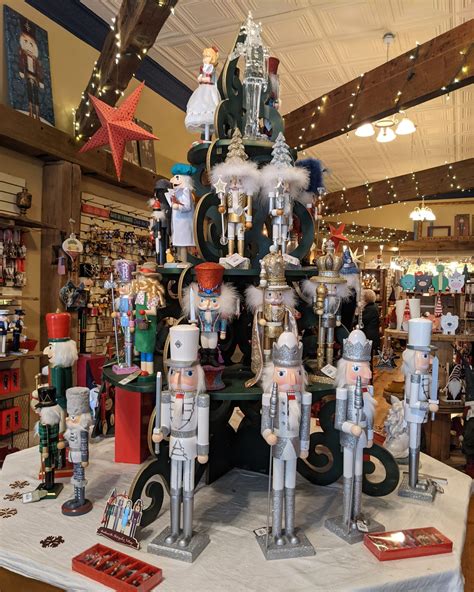 Nutty for Nutcrackers at the Steubenville Ohio Nutcracker Village (2023) - yodertoterblog