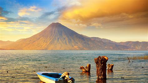 Top 5 volcanoes of Guatemala | Trekking and tours with a local agency