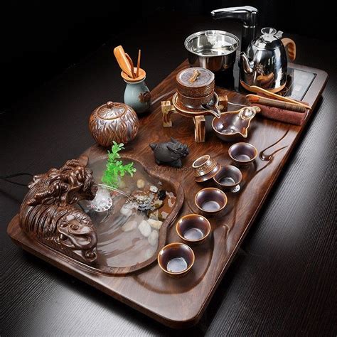 Jun Kiln Automatic Tea Set With Fish Pond Tea Tray - Umi Tea Sets | Chinese tea room, Dragon tea ...