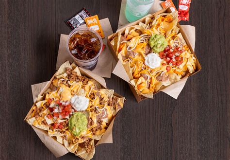 Taco Bell Adds New $5 Grande Nachos Boxes to Nationwide Menu - Thrillist