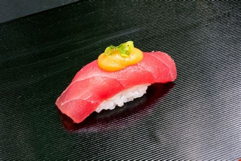 Premium Photo | Fresh tuna sushi