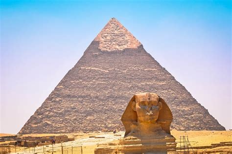 Visiting the Great Pyramid of Giza in Egypt - Travel Addicts