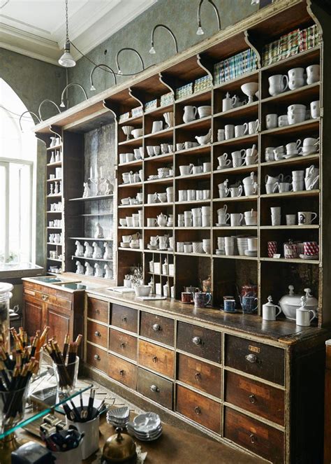 33 Inspiring Small Shops Worth Traveling For | Shop interiors, Design ...