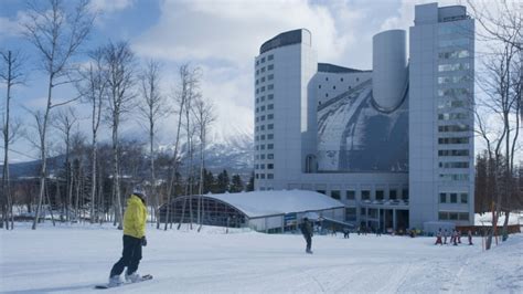 Hilton Niseko Village - SkiJapan.com